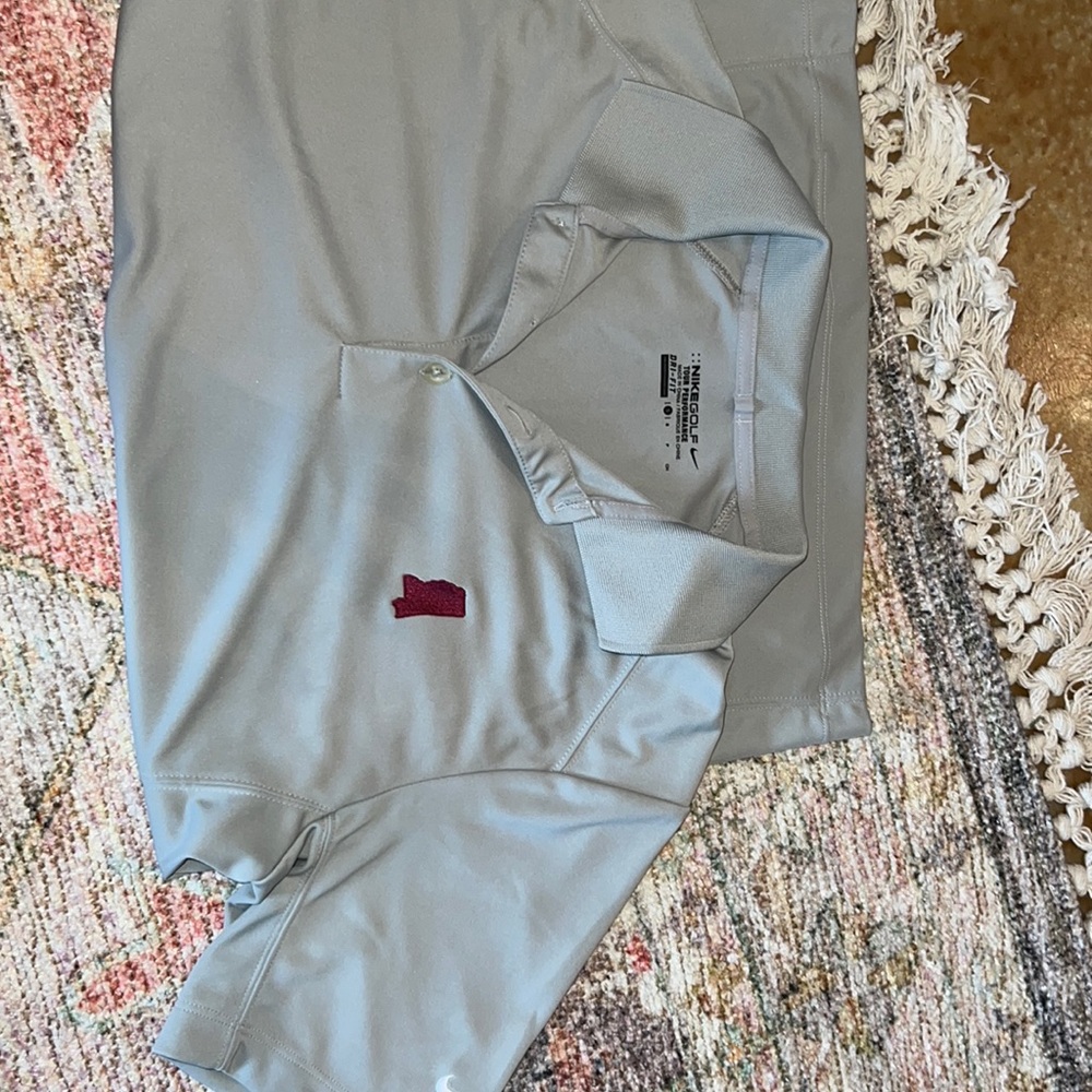 Men’s Nike Dri-fit collared shirt